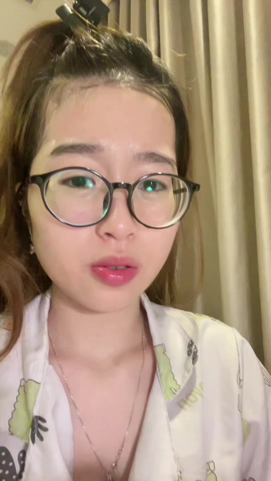 @Lại Hoàng Trâm Anh