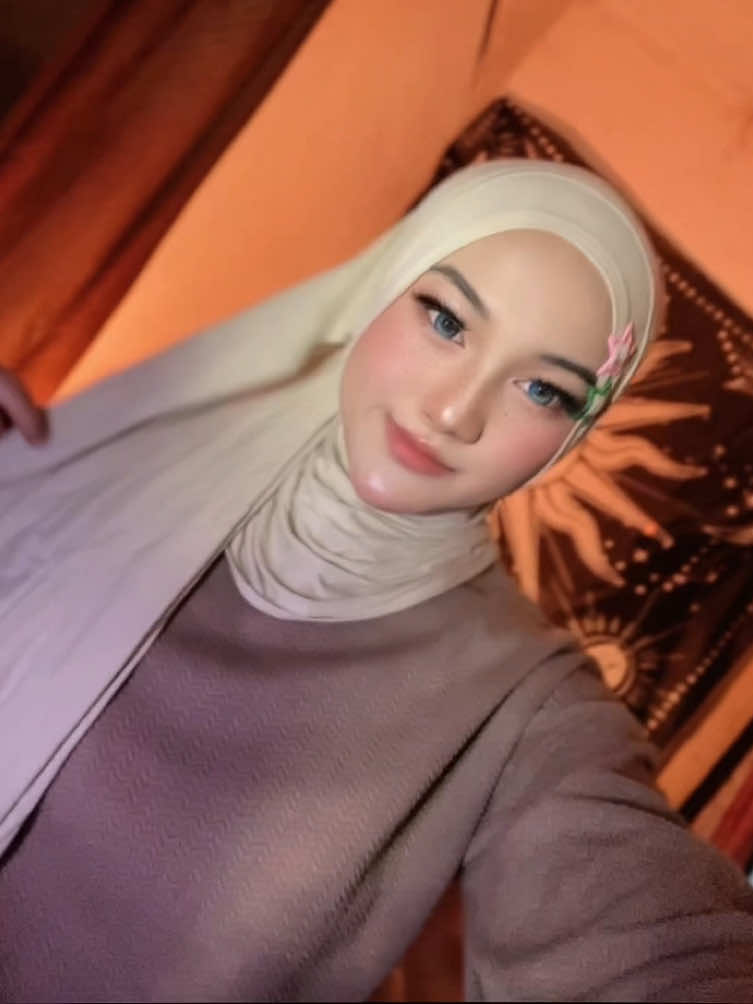 @s4tvrneiz__
