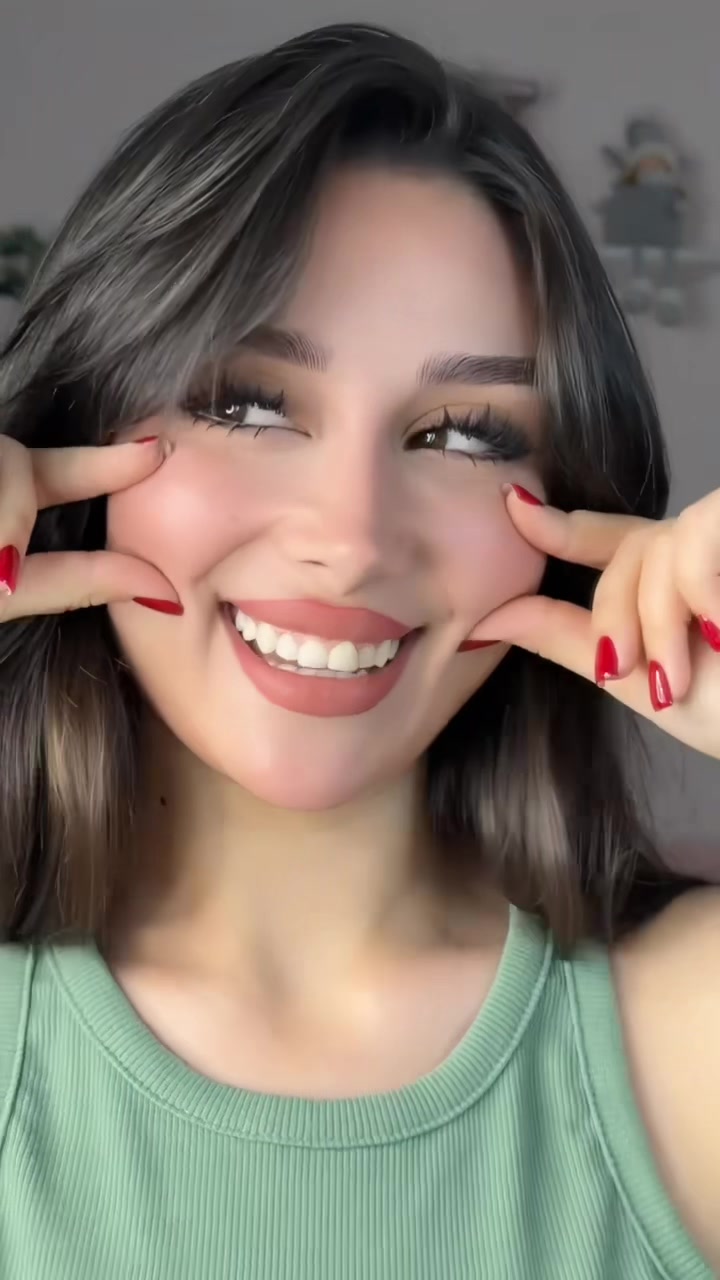 @Taya2002a
