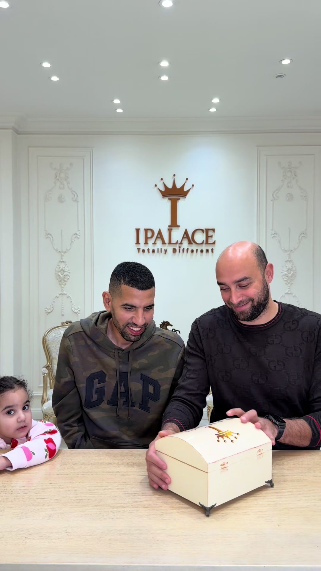 @i_palace