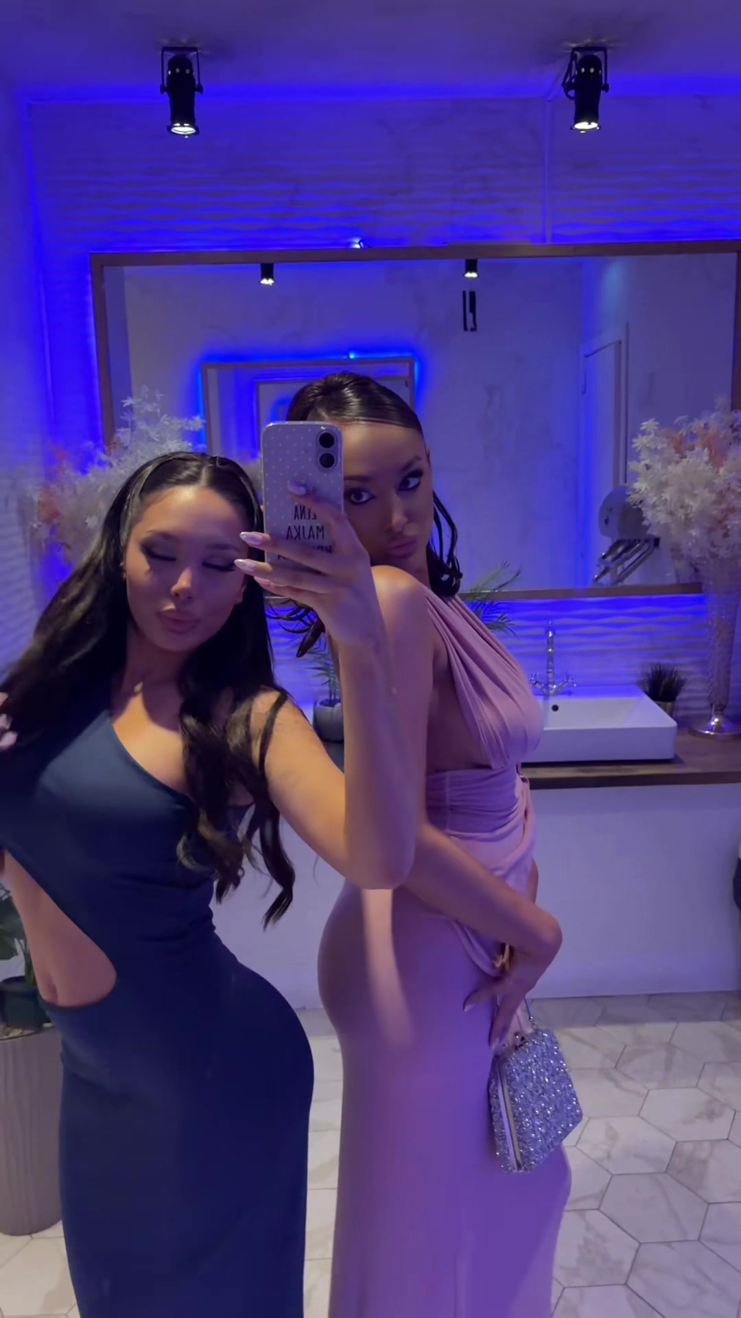 @LunaDjo