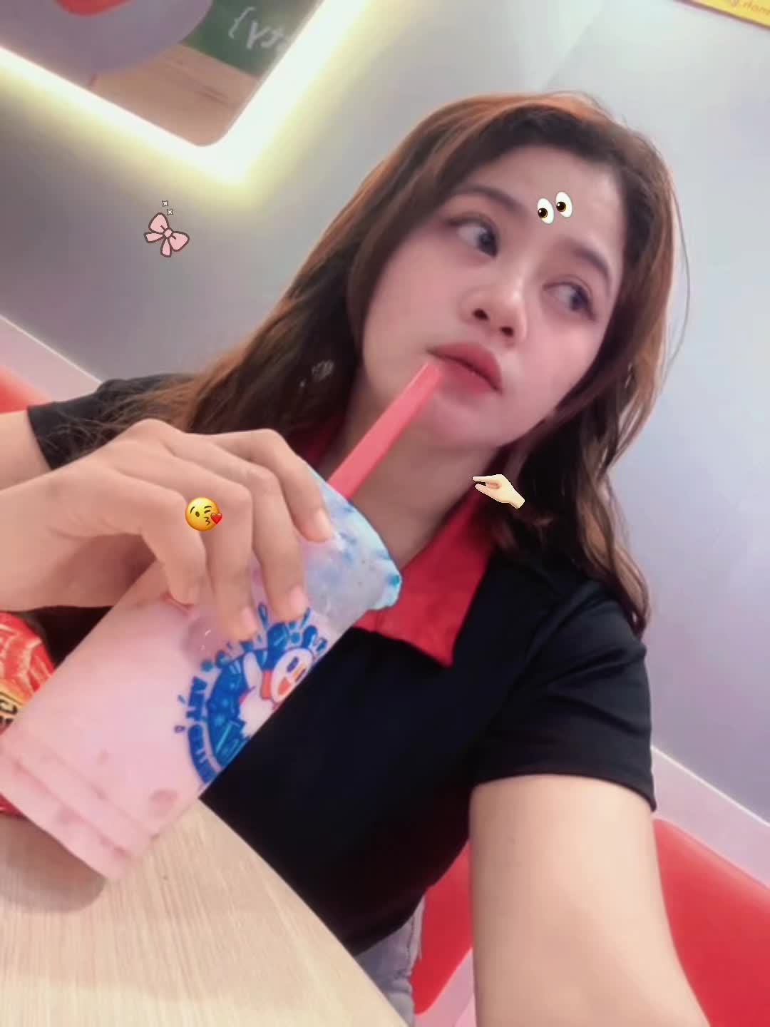 @🐻𝓜𝓸𝓬𝓱𝓪𝓵𝓵𝓪𝓽𝓮🐻