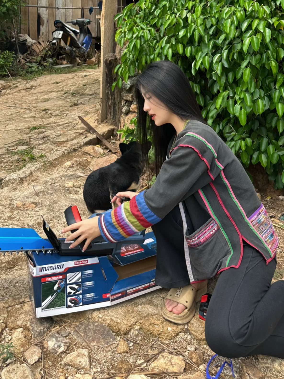 @อาบูซูลู สาวอาข่า (551.5K)