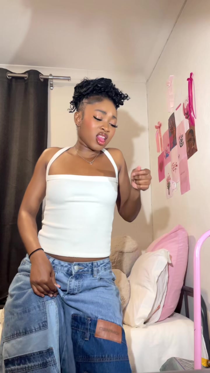 @𝐞𝐫𝐭𝐡𝐲💕