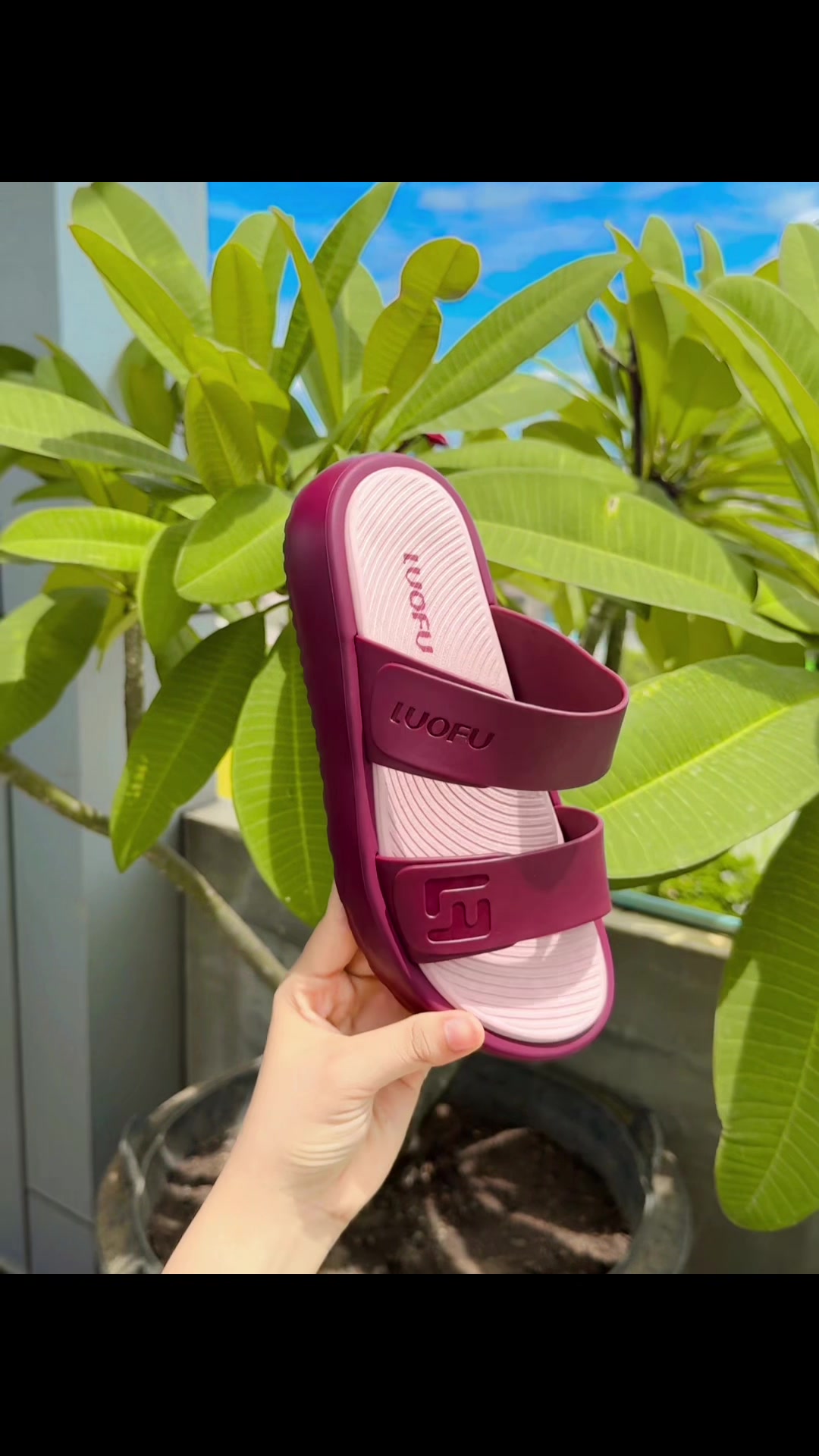 @Cherry Shoe Store
