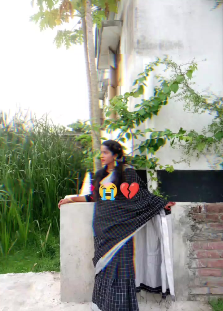 @আম্মুর আদরের মেয়ে