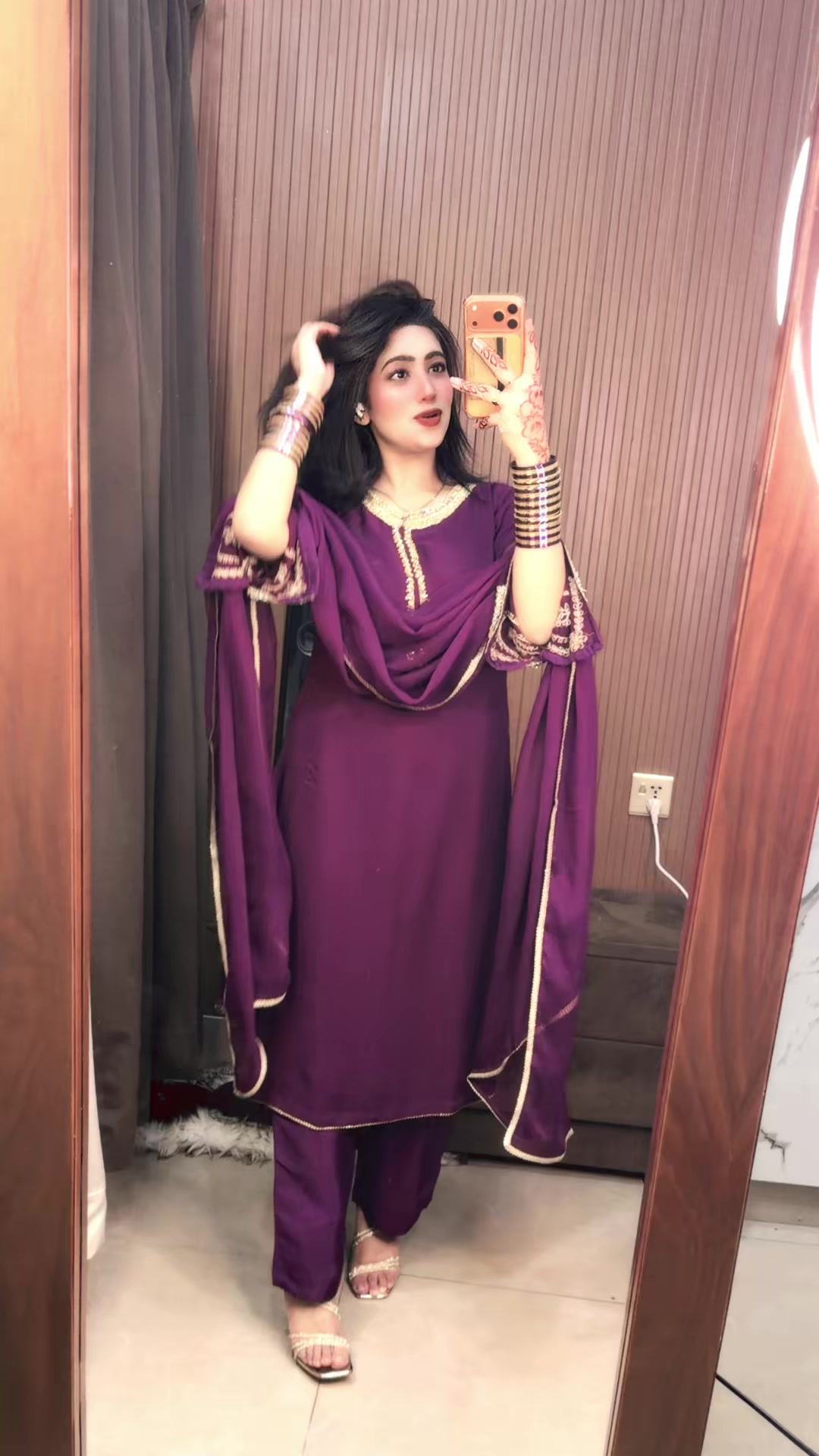 @Malaika naz 👸🏻