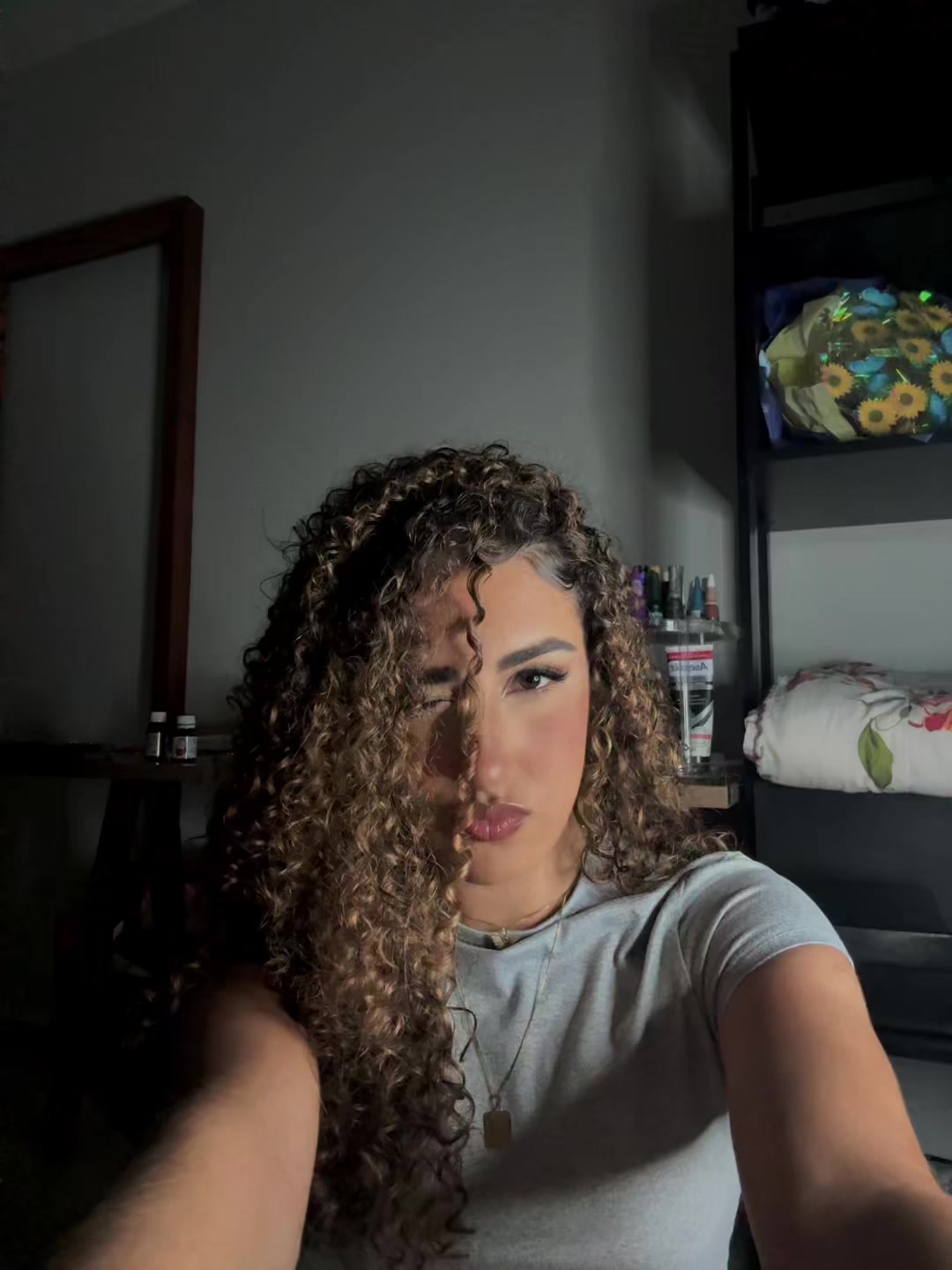 @isabella