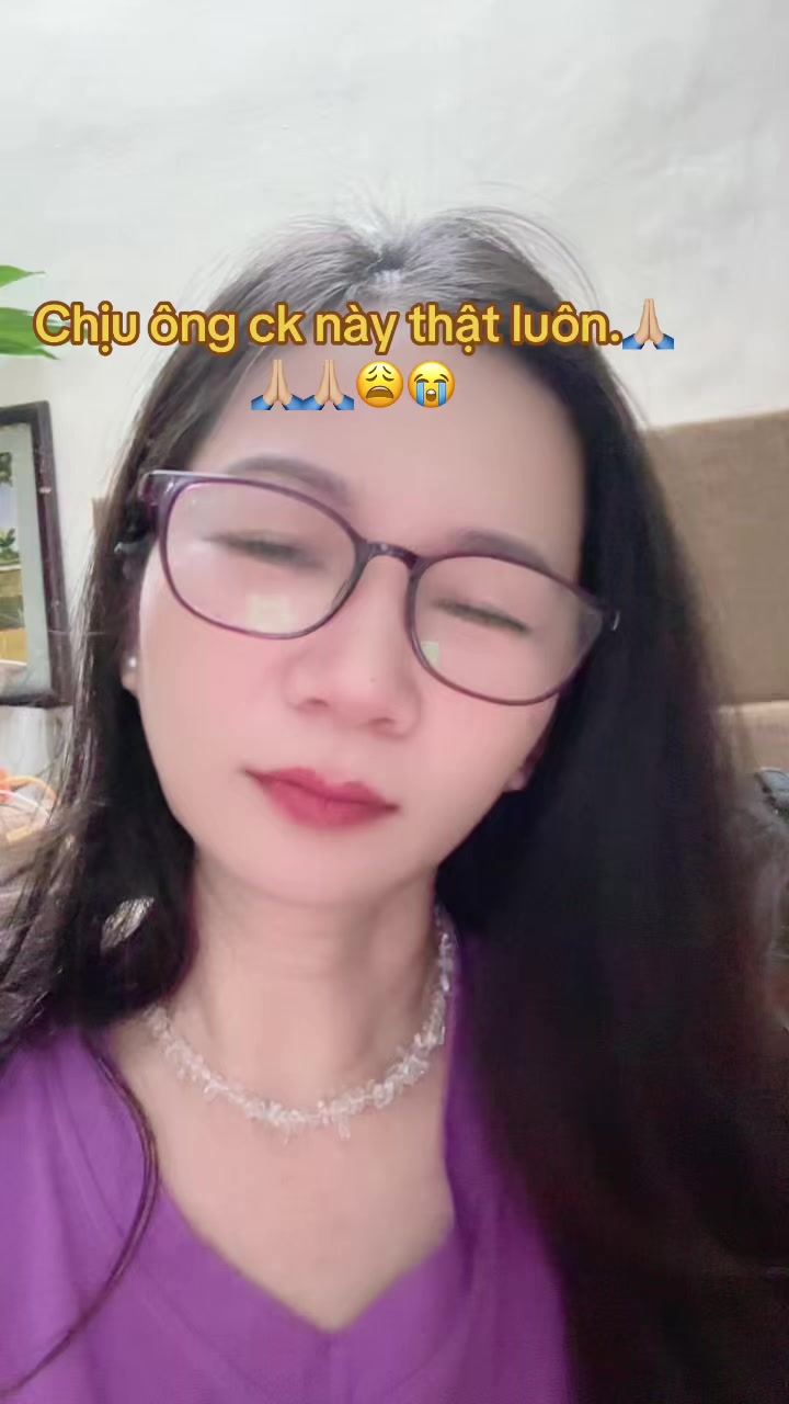 @Hoa s&uacute;n ( nh&iacute; nhố)