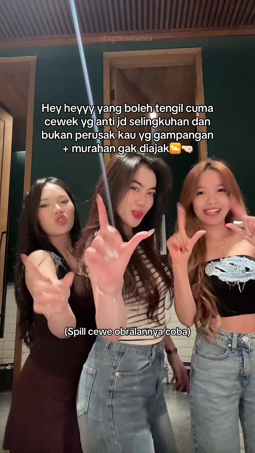 @AGNESSTANIA