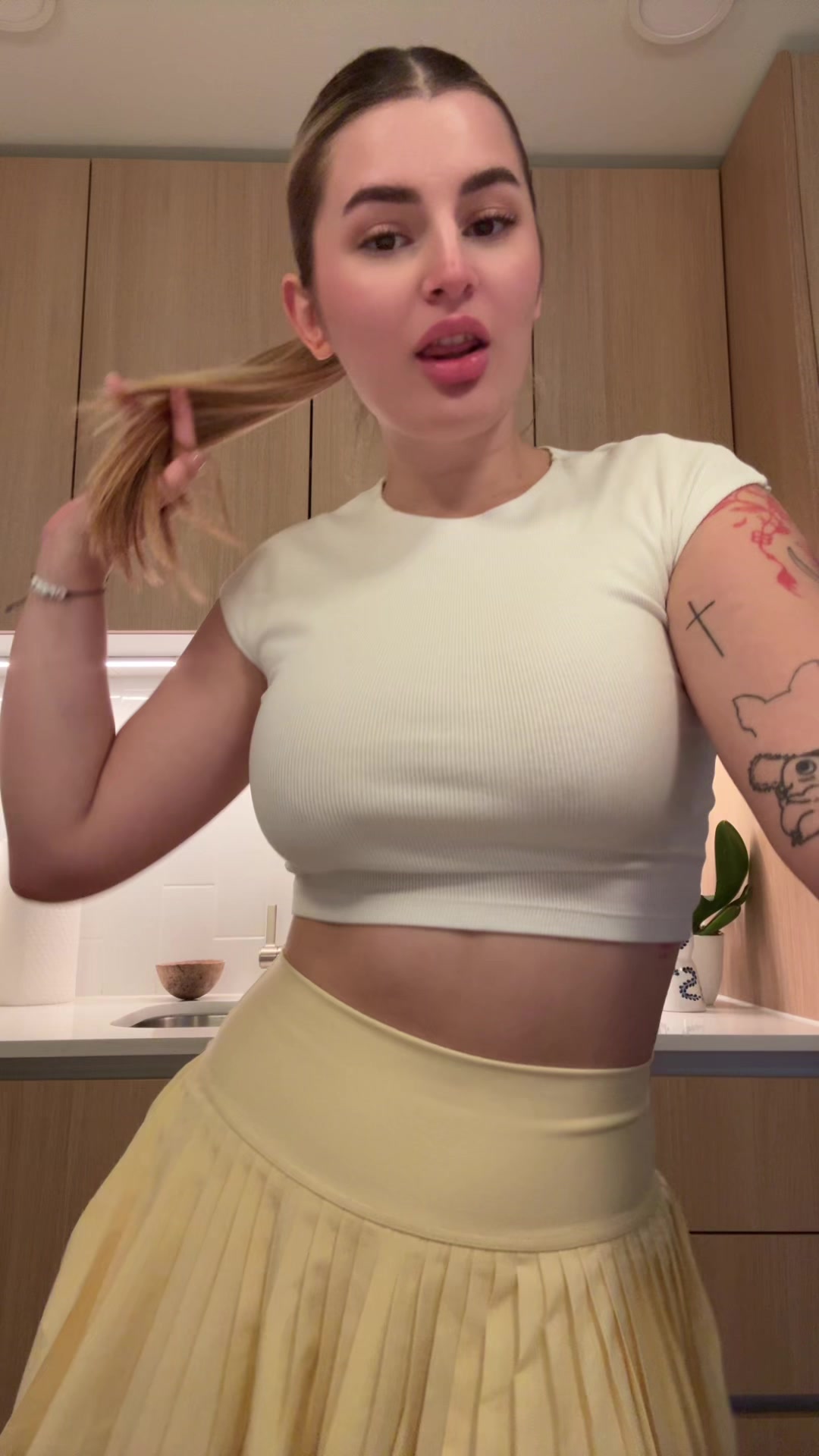 @Isabella Cede&ntilde;o