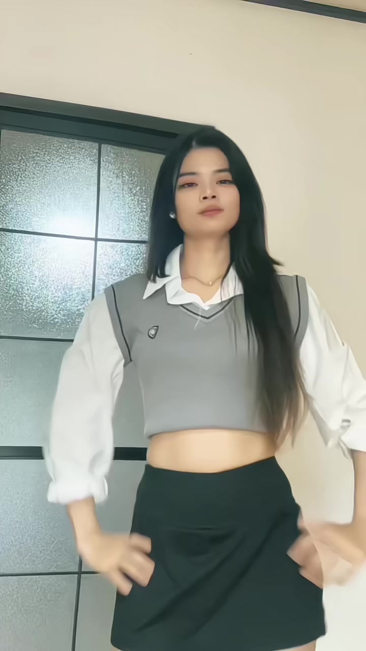@𝔂𝓸𝓸𝓷𝔂🐤