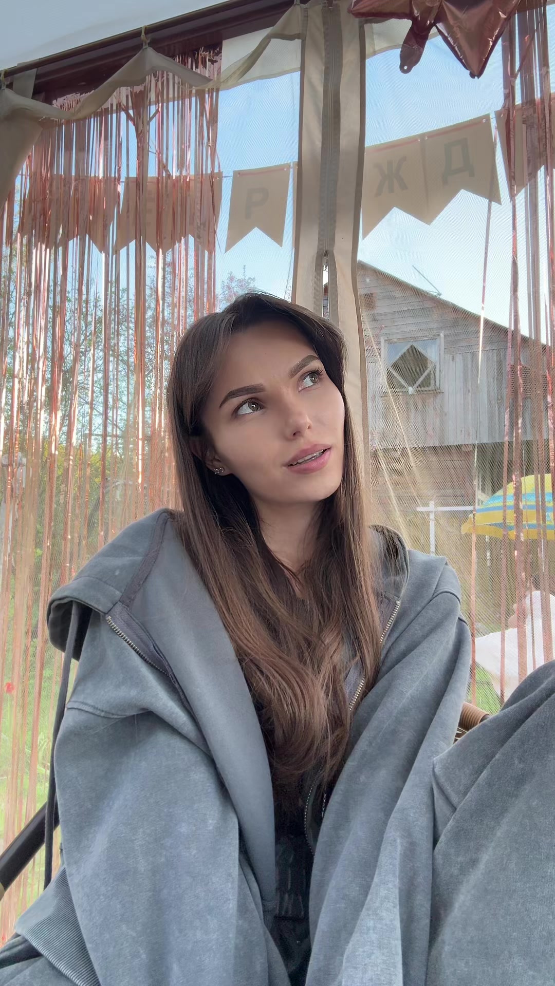 @Lara🦋