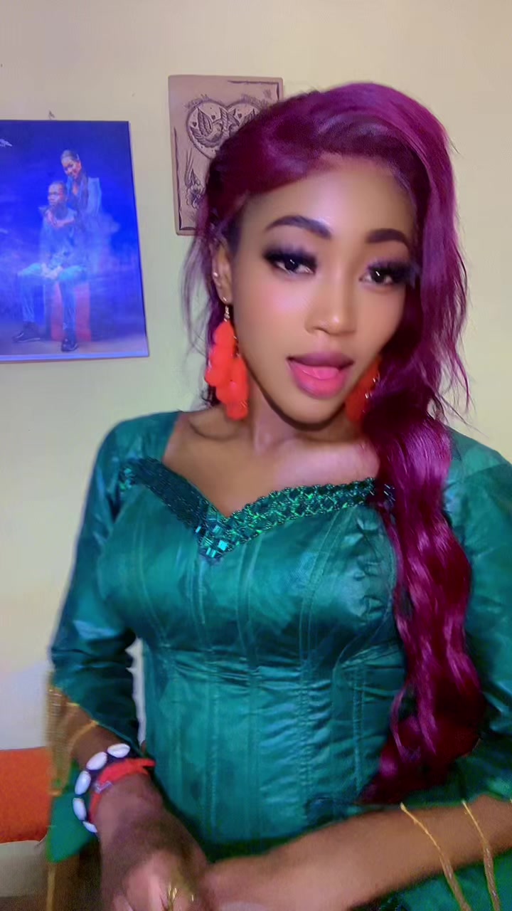 @Florichou🦋🖤