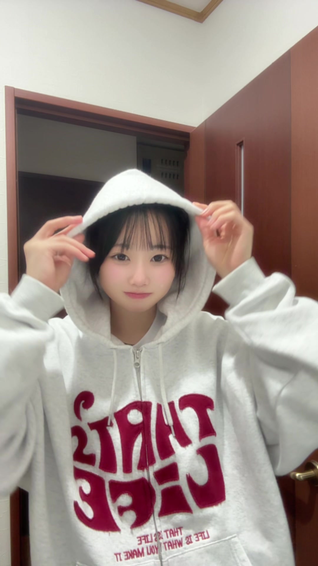 @ひな