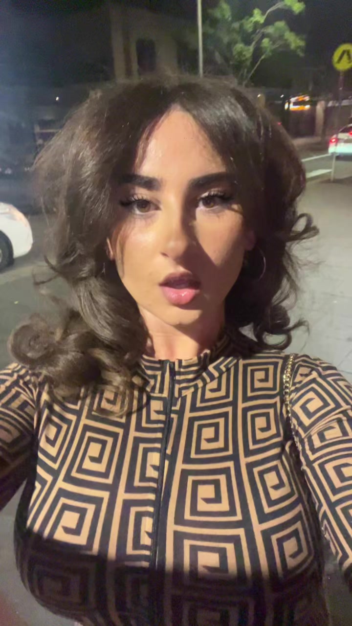 @Juliana Demirel