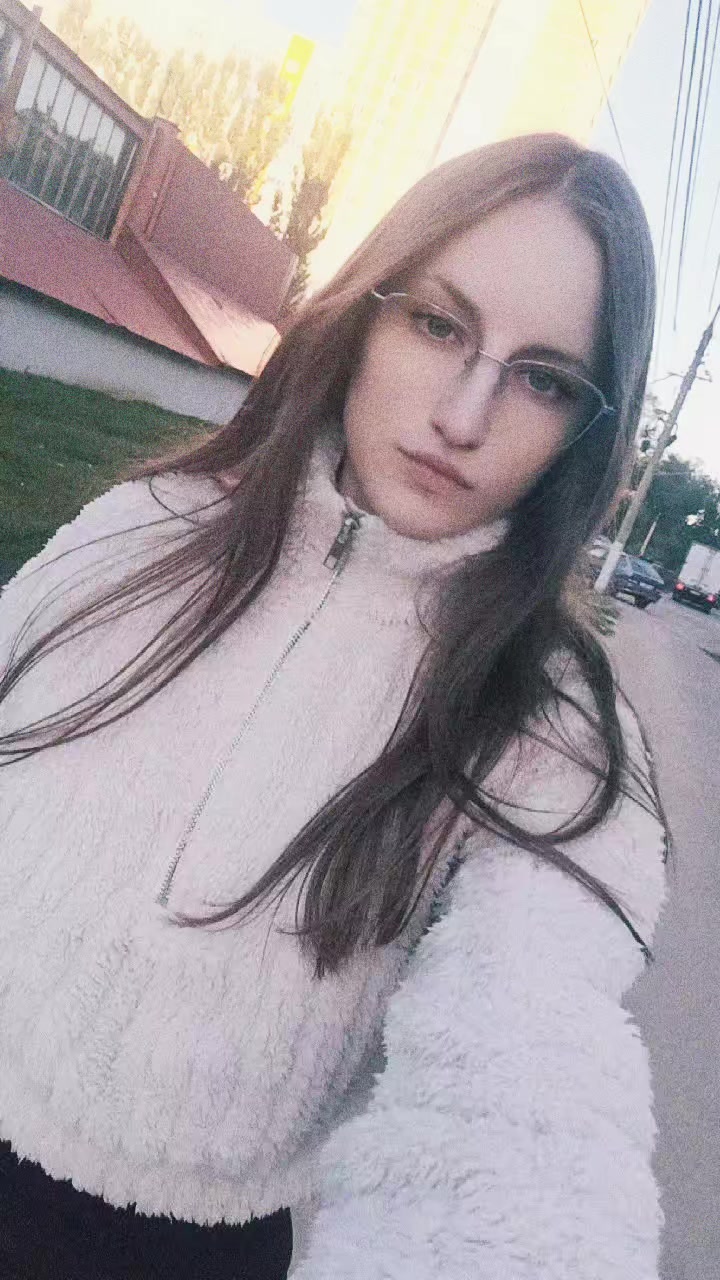 @_Liana525