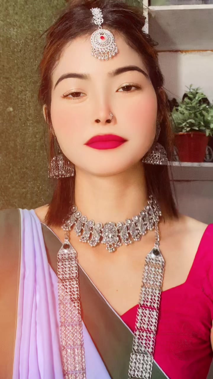 @Maya beautyparlour