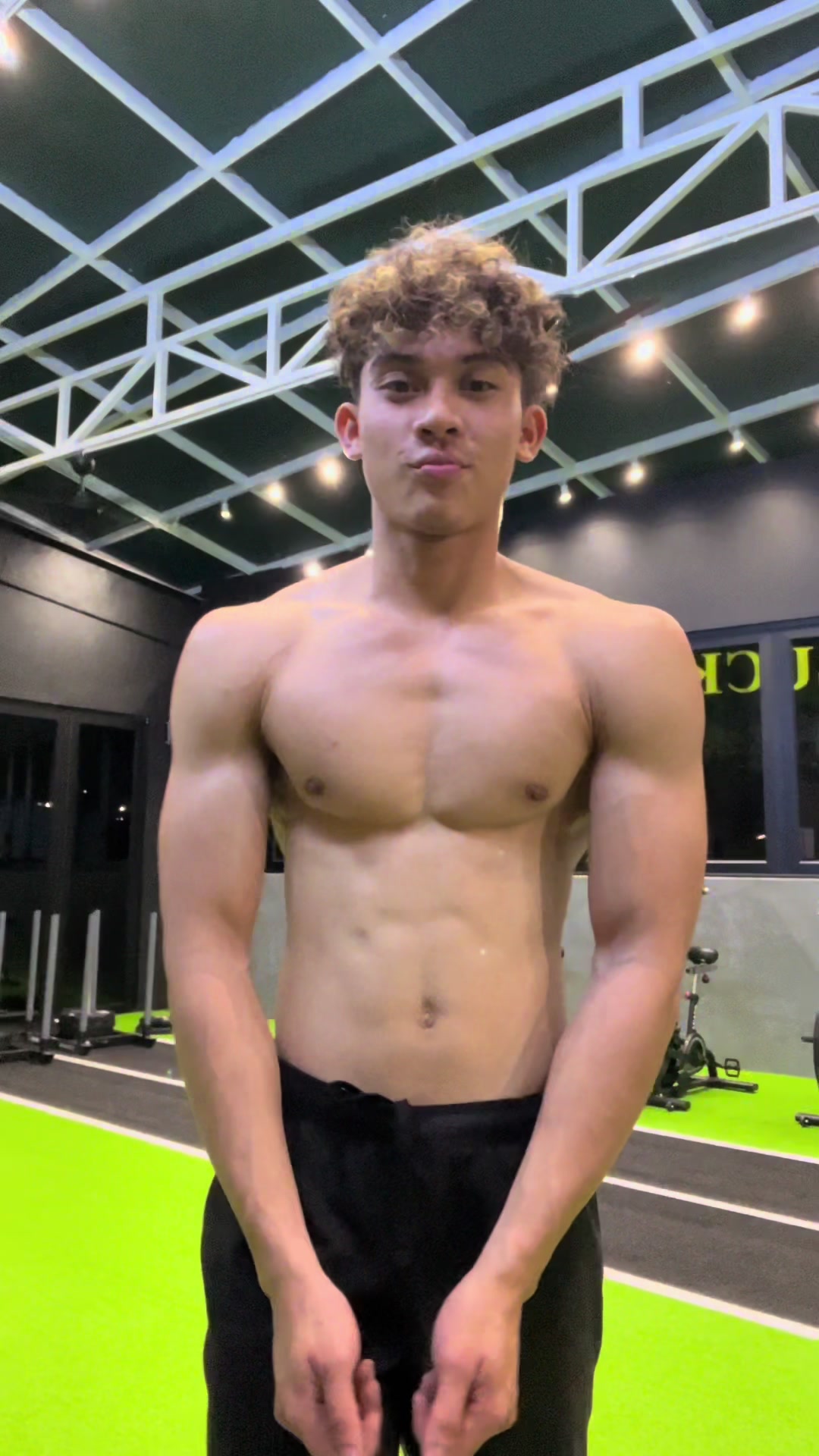 @adxm_imn