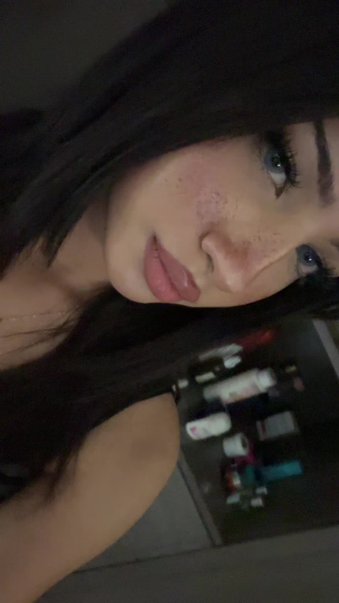 @yasmine