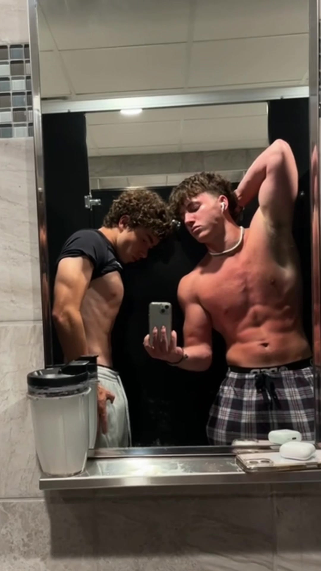 @arlotoosmall1