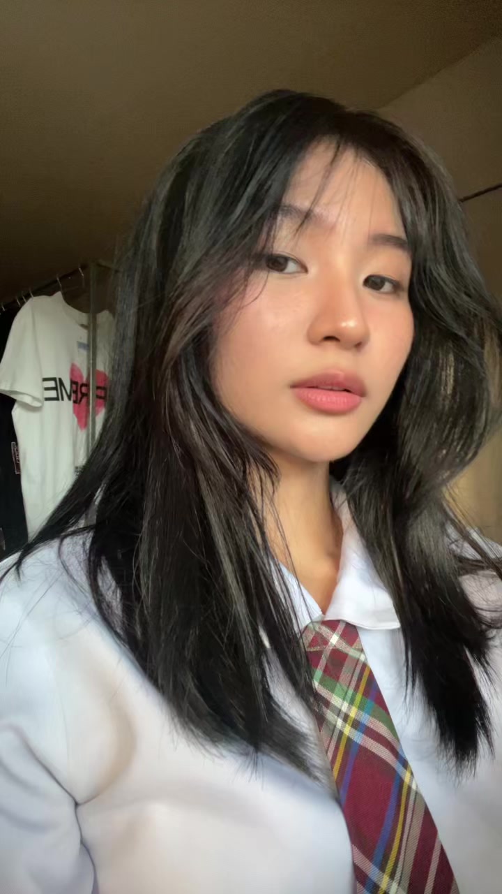 @asheley_