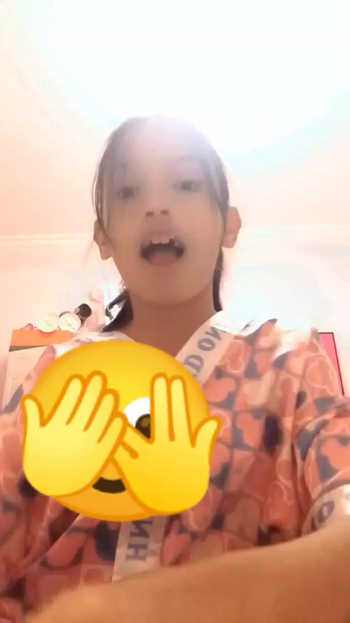 @˃͈◡˂͈its_mxil˃͈◡˂͈