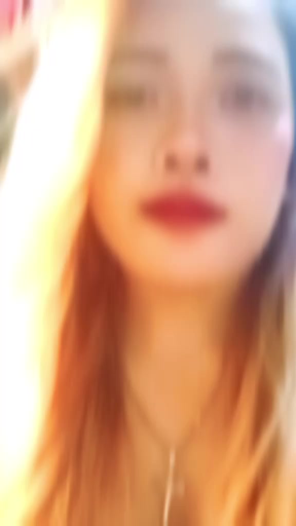@juliecanta