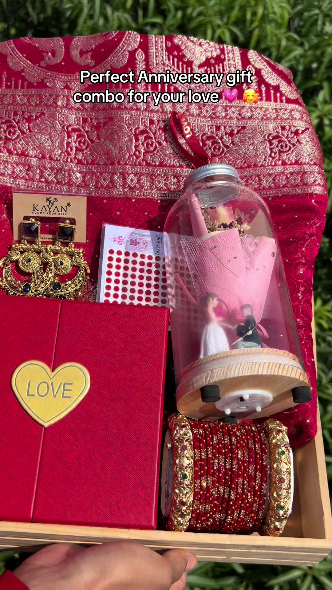 @Arya_The Gift House