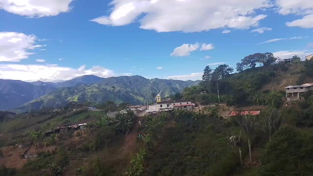 @Sa&uacute;l  Morales 🇪🇨