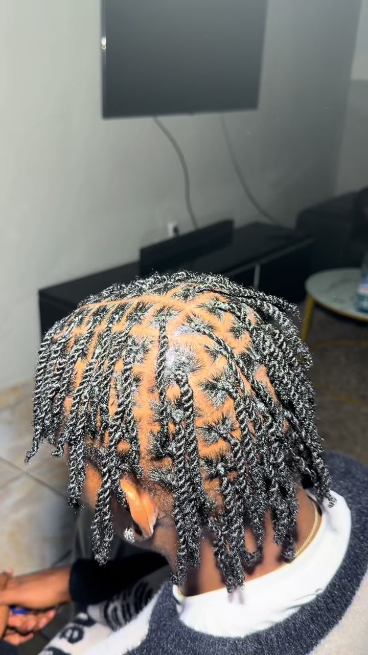 @P’s Braids💇♀️❤️🧷