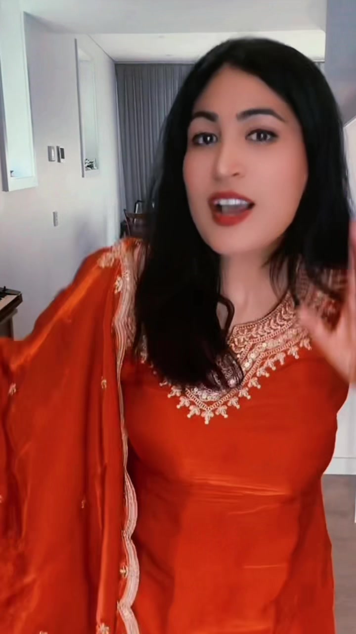 @Rheetu🦋
