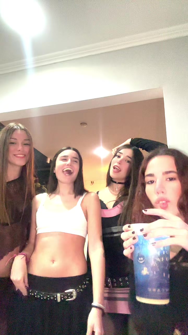 @julie★⭑