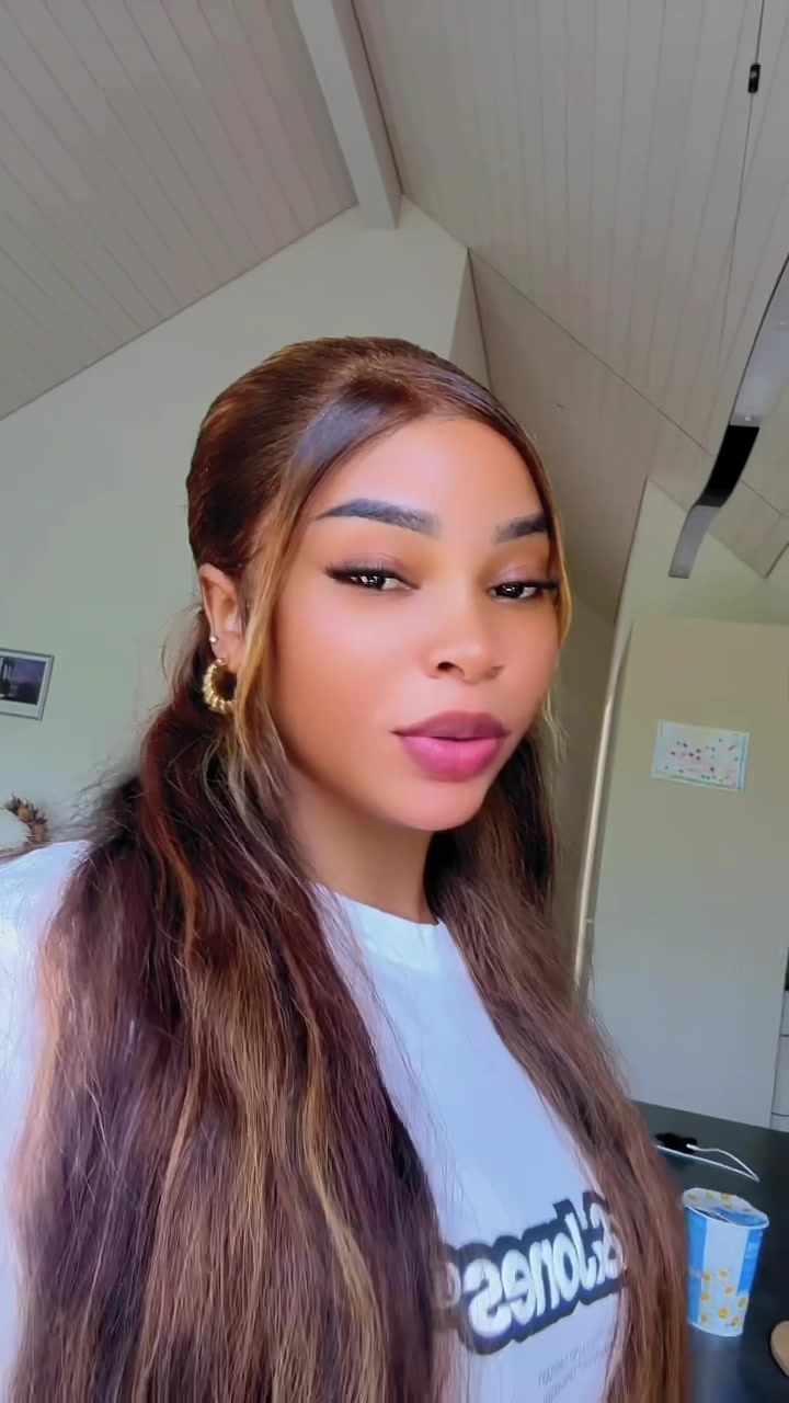 @Honorine 🇨🇲🇨🇭