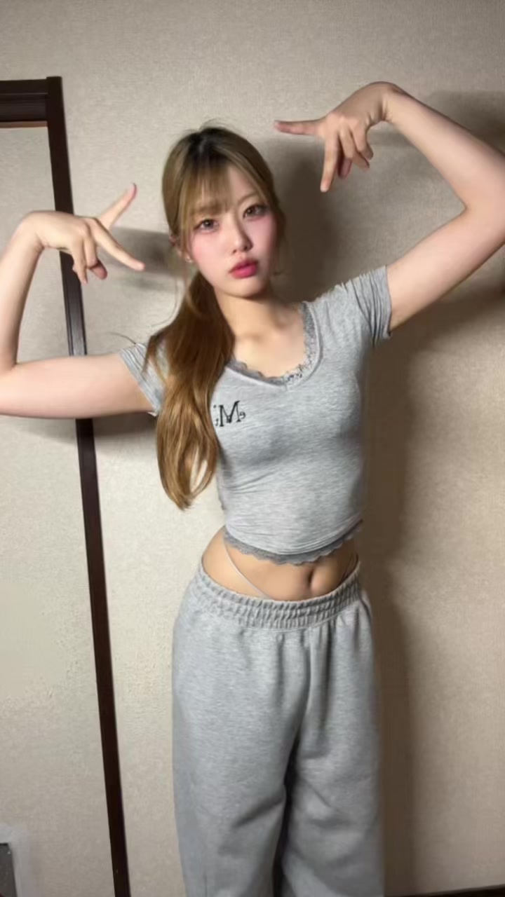 @にぱ(ᐢ⸝⸝˙Ⱉ˙⸝⸝ᐢ)