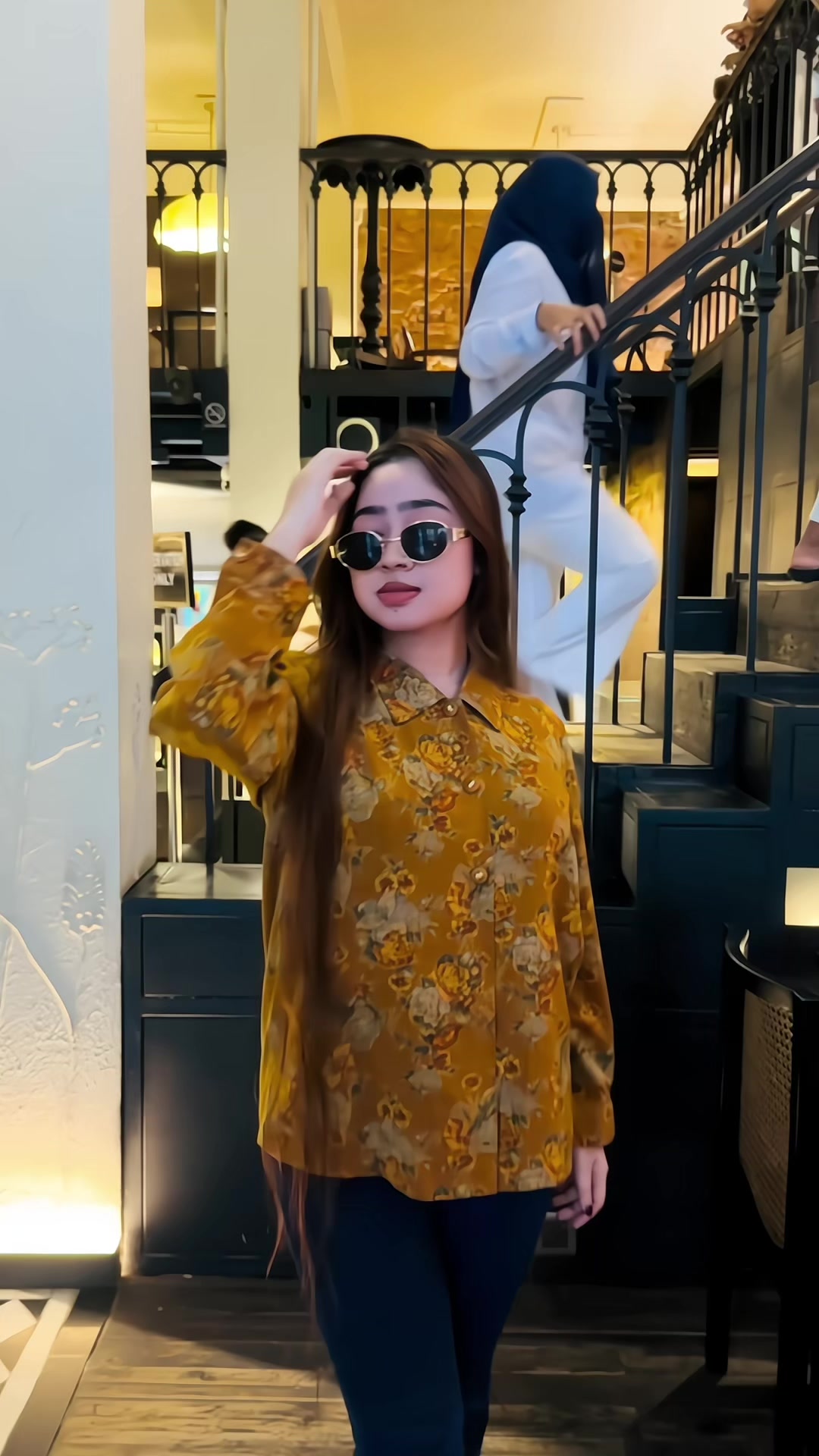@Simran⭐️