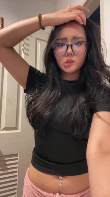 @Bxrtiegurl