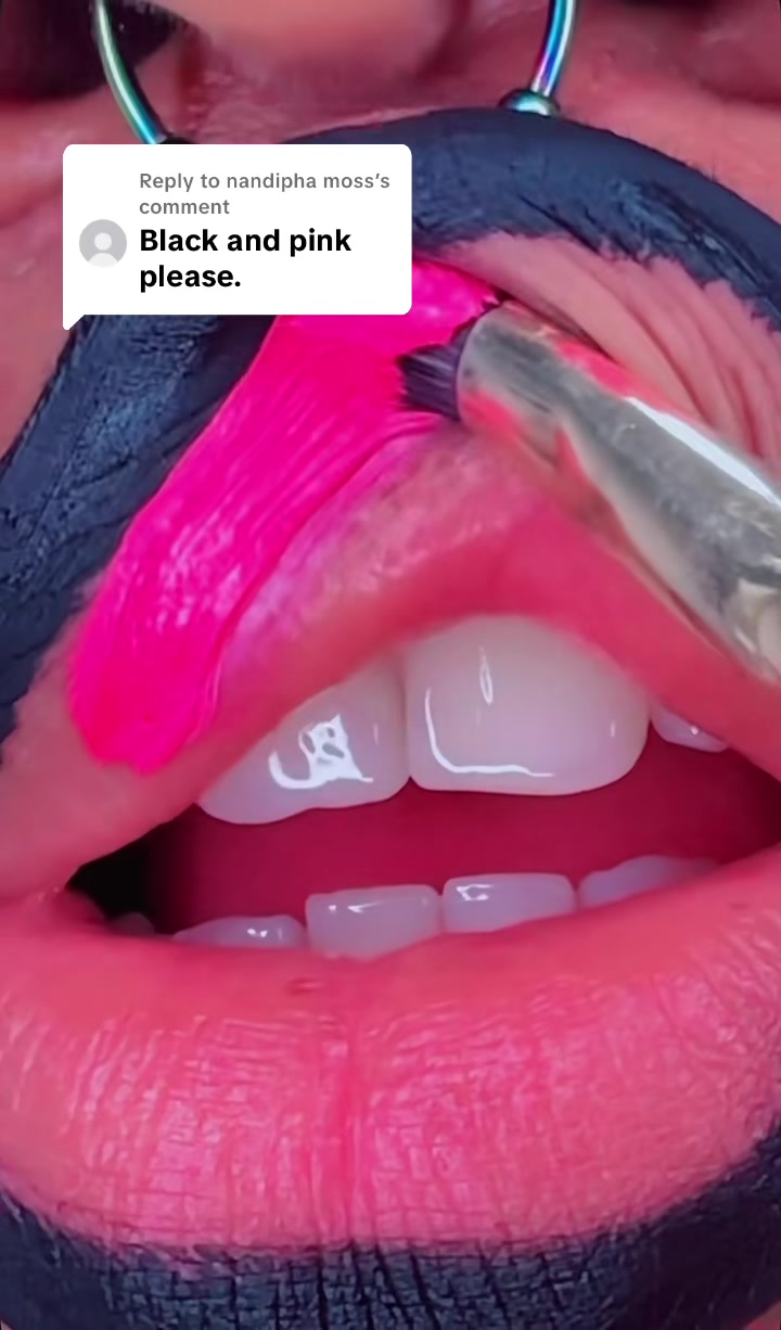 @Lipsz
