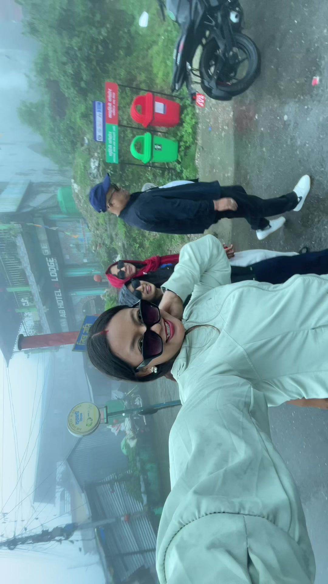 @Mon-E