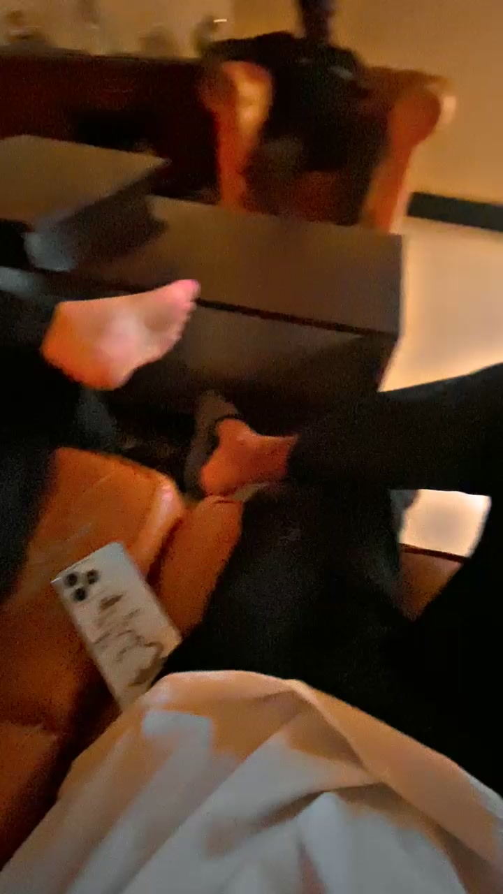 @ʟɪꜰᴇ_ᴏꜰ_ꜱʜᴀᴍɪɪ🥂🚩