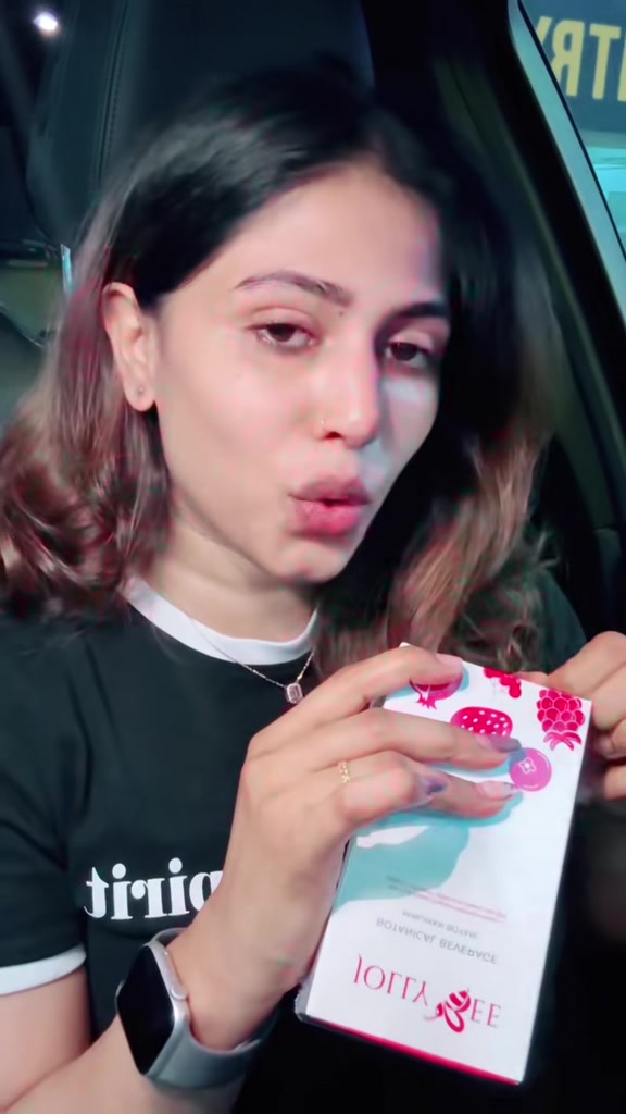 @Aniqa