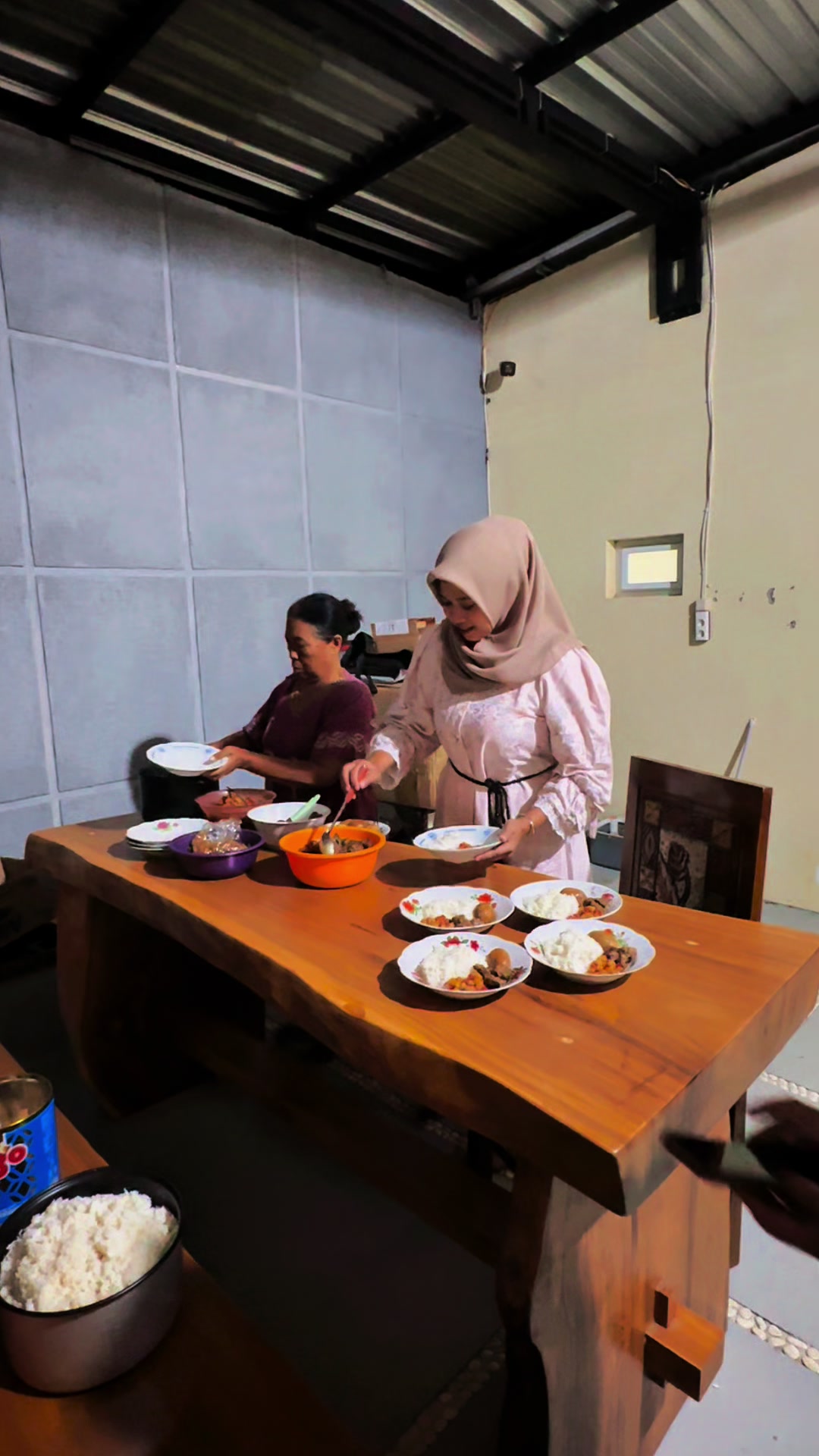 @Devi Stevany | dds17