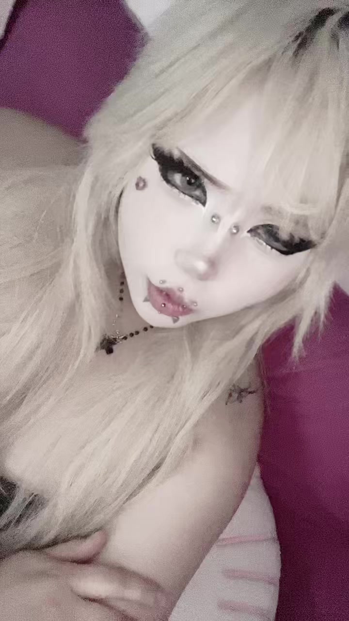 @lala:3