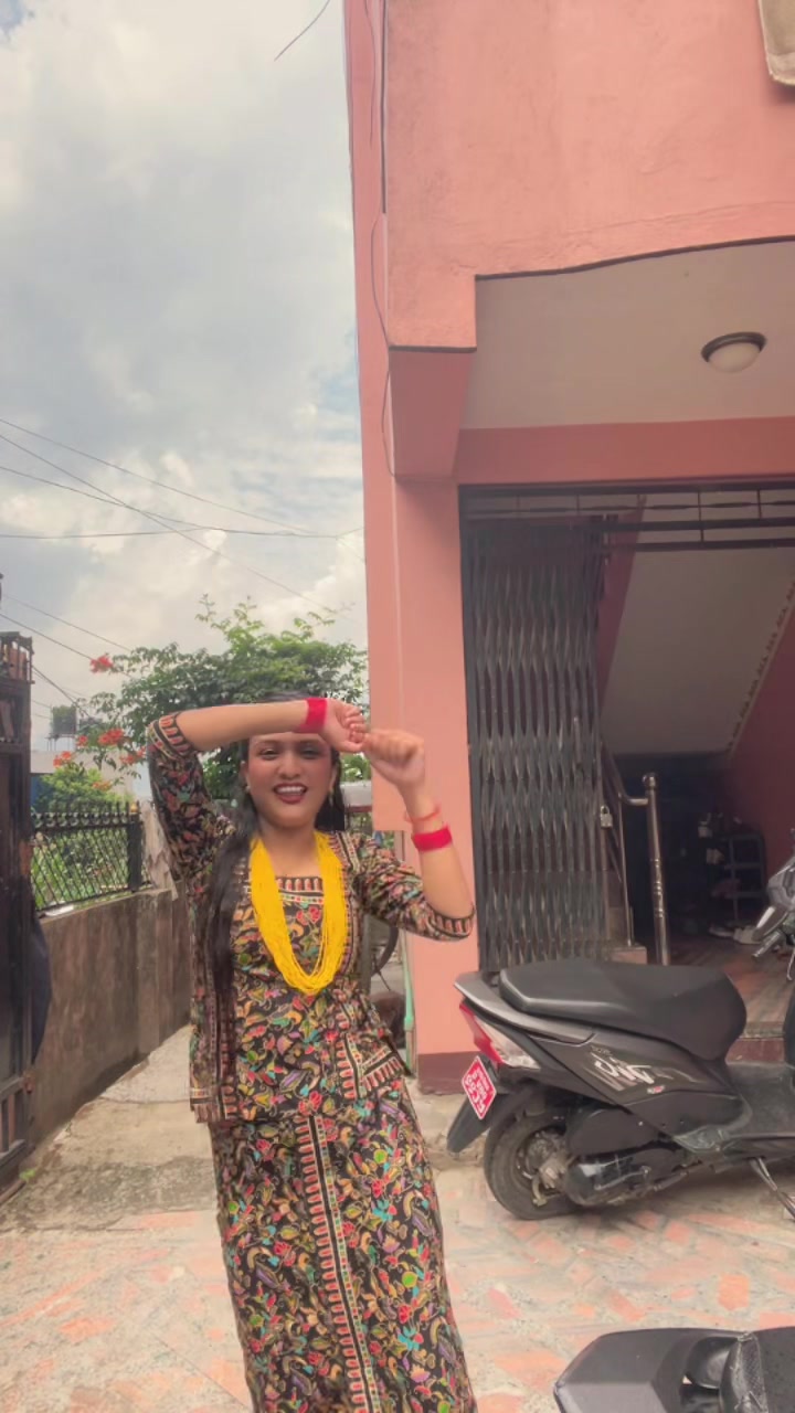 @Ayushu🤪