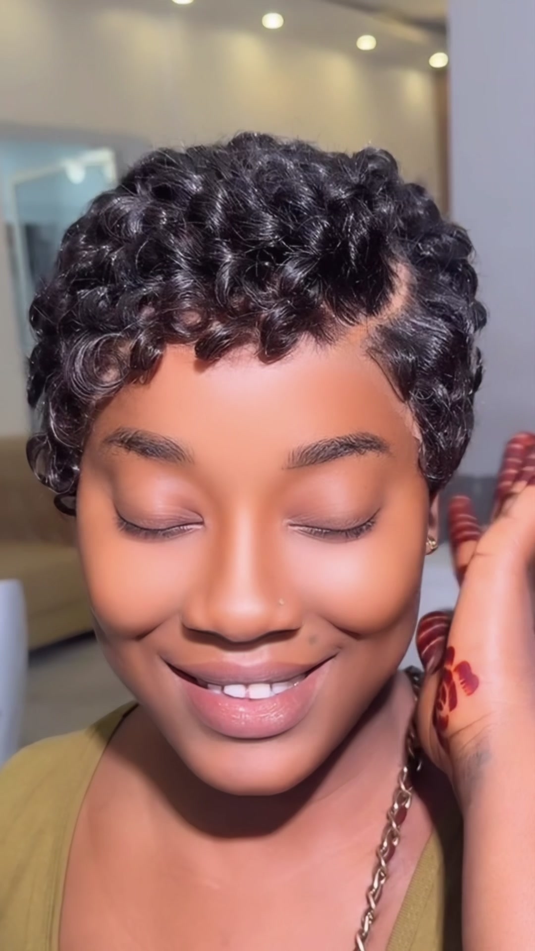 @Dija_and_Aisha