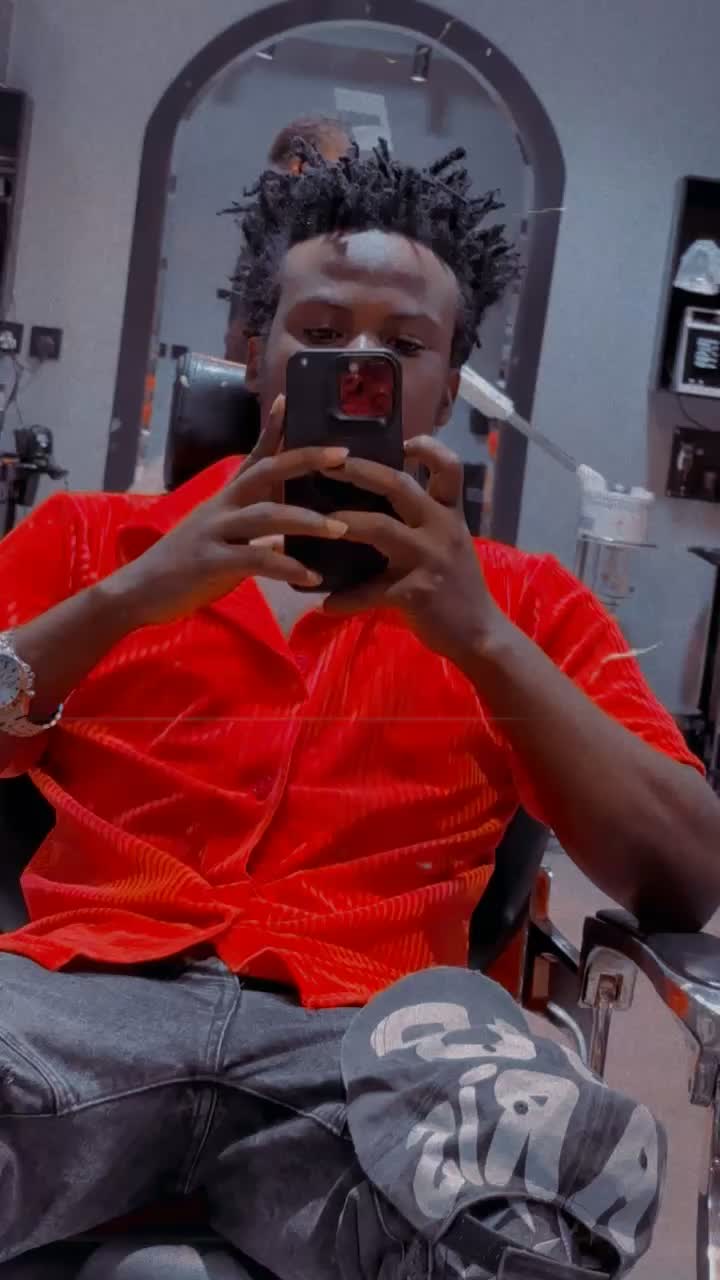 @Mr man🇺🇬🇰🇼🇨🇦🇺🇸