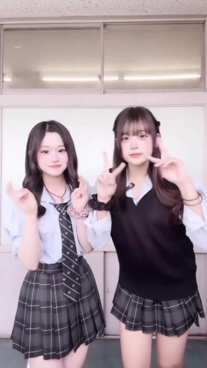 @こな