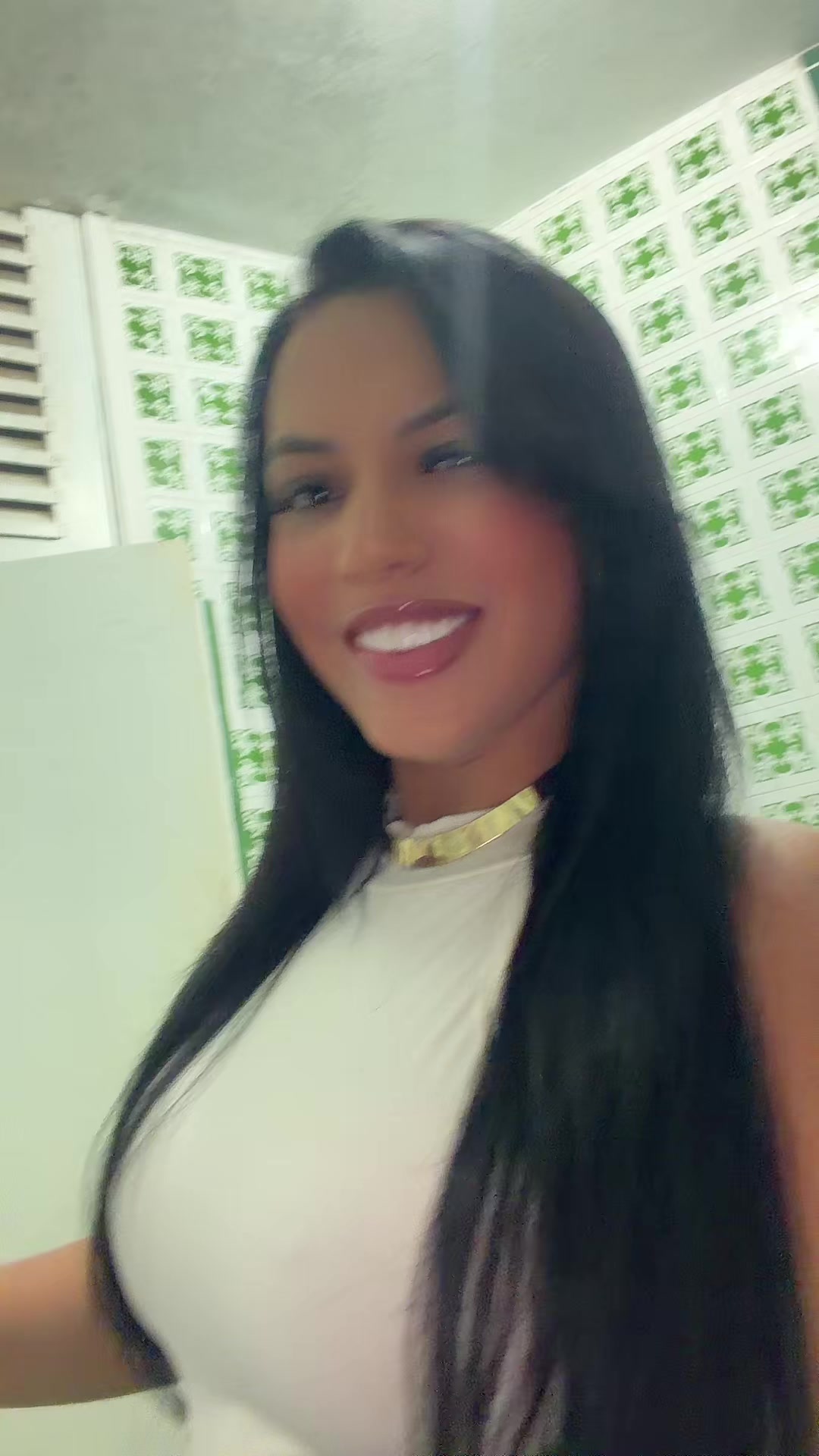 @carlatainaanjos