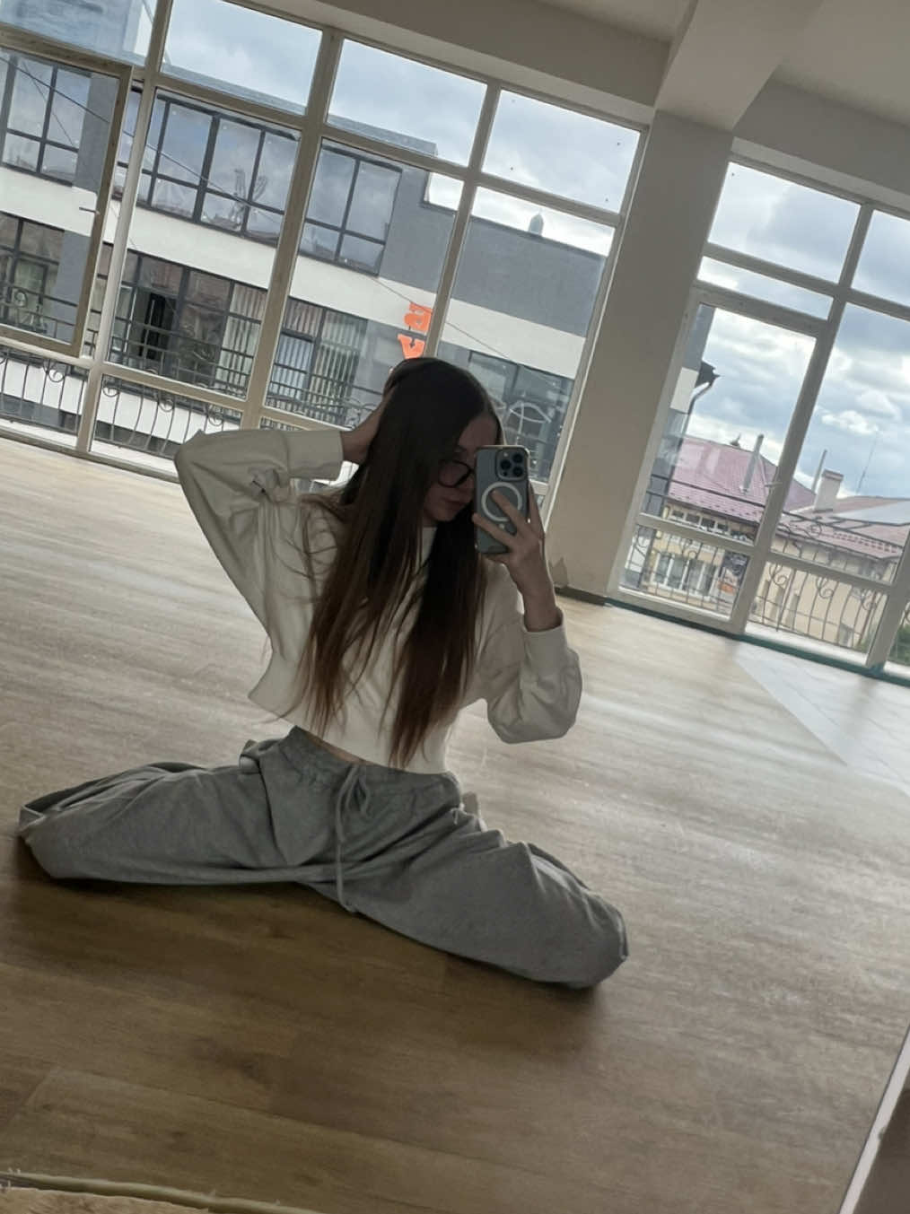 @🐩