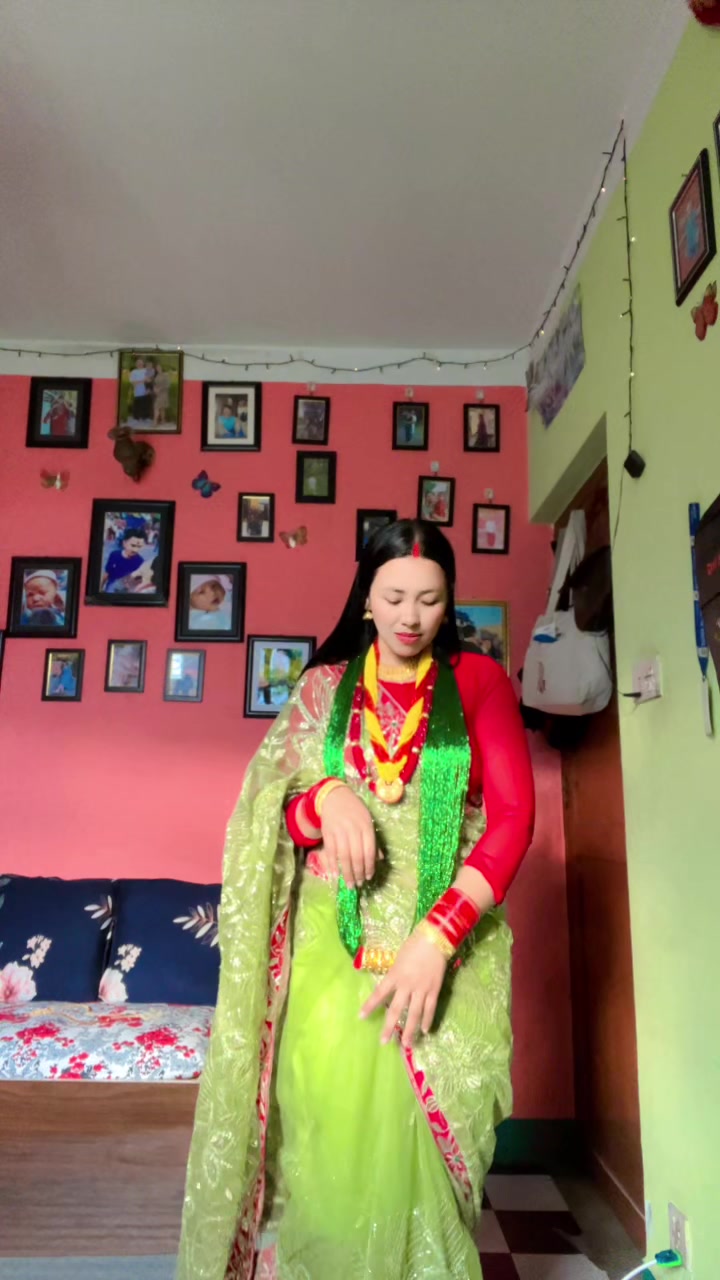 @BARSHA❣️SURESH